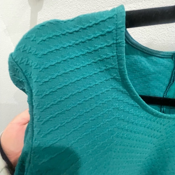 Never worn with tags green dress - Picture 4 of 8